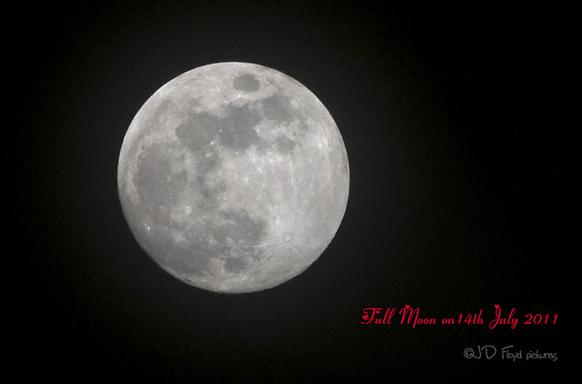 Moon full on July14-2011 -800